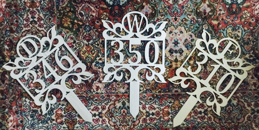 house number lawn stake with monogram