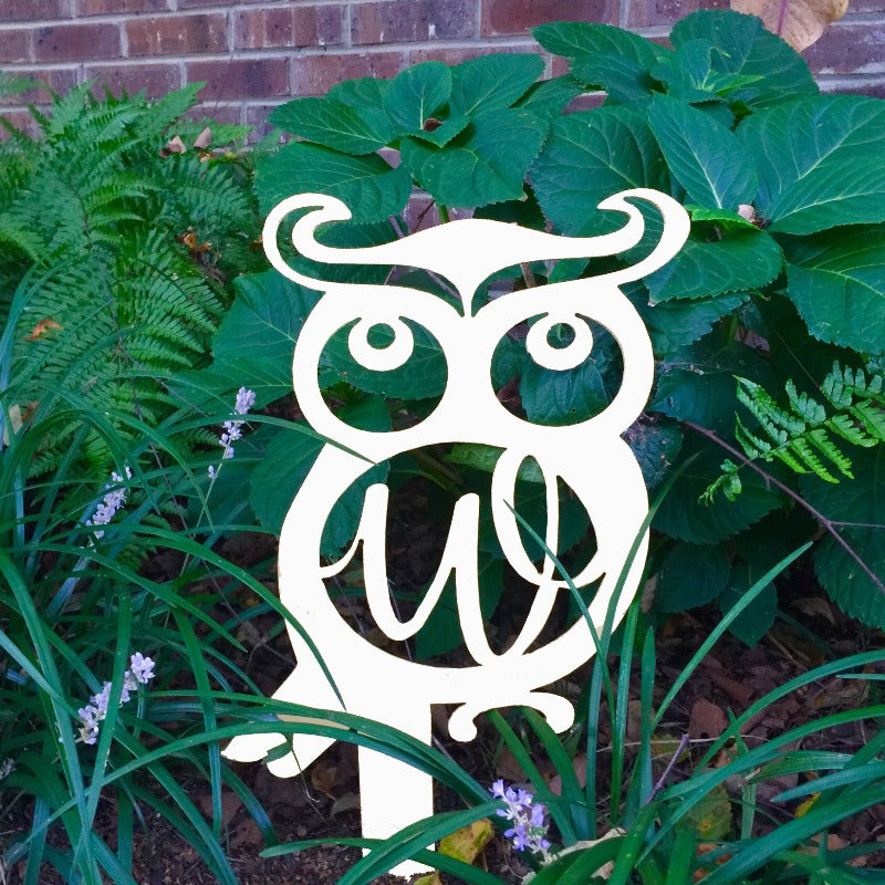 monogrammed owl stake