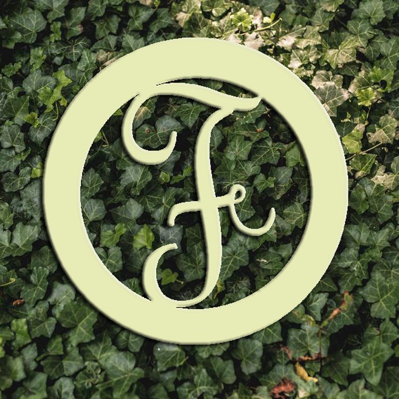 round monogram with wide border