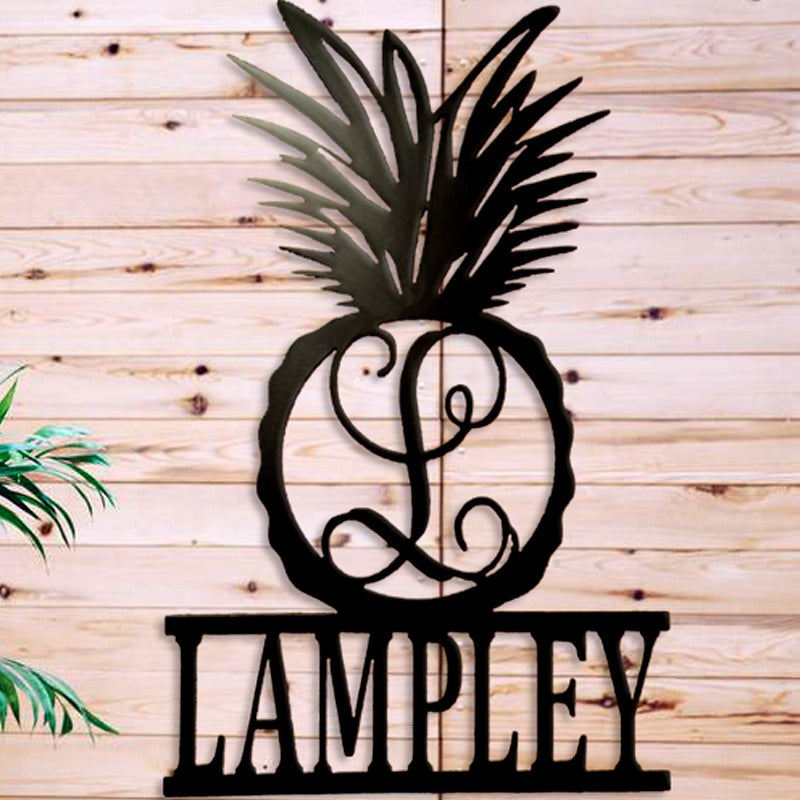 monogrammed pineapple with family name